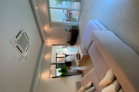 Casa de 3 dormitorios en Pattaya, Tailandia № 243224 - foto 18