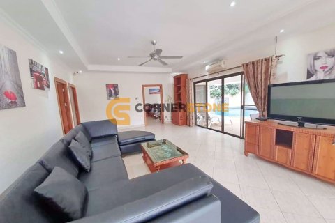 Studio on Jomtien Beach, Pattaya, Thailand № 243599 - photo 5