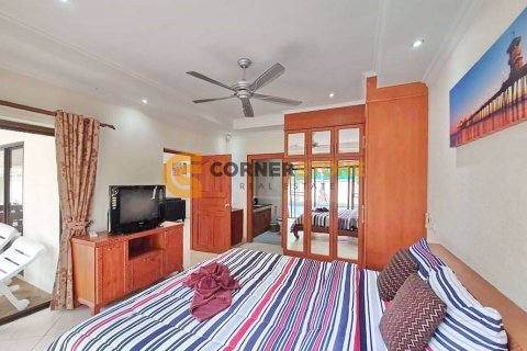 Studio on Jomtien Beach, Pattaya, Thailand № 243599 - photo 11