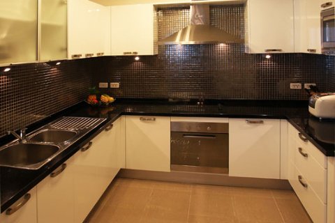 Condominio de 2 dormitorios en Pattaya, Tailandia № 242945