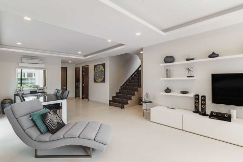 House in Bang Tao, Thailand 5 bedrooms № 120878 - photo 9