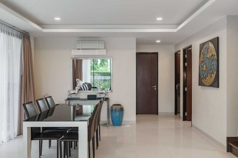House in Bang Tao, Thailand 5 bedrooms № 120878 - photo 6