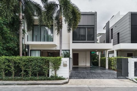 Casa de 5 dormitorios en Bang Tao, Tailandia № 120878