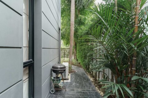 House in Bang Tao, Thailand 5 bedrooms № 120878 - photo 12