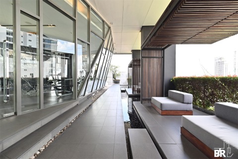 Condo in Bangkok, Thailand, 1 bedroom № 188646 - photo 2