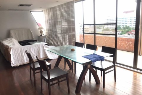 Condominio de 3 dormitorios en Jomtien Beach, Pattaya, Tailandia № 242822 - foto 24