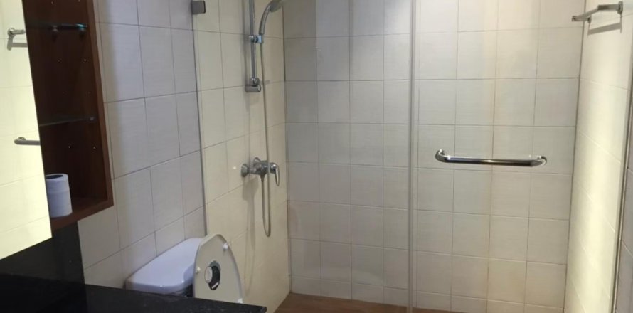 Condominio de 3 dormitorios en Jomtien Beach, Pattaya, Tailandia № 242822
