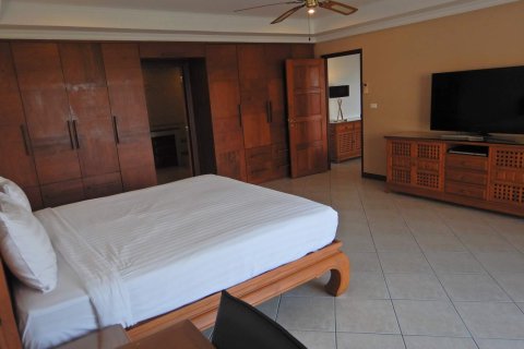 Condo in Pattaya, Thailand, 1 bedroom № 243023 - photo 13