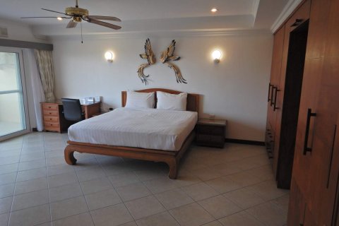 Condo in Pattaya, Thailand, 1 bedroom № 243023 - photo 12