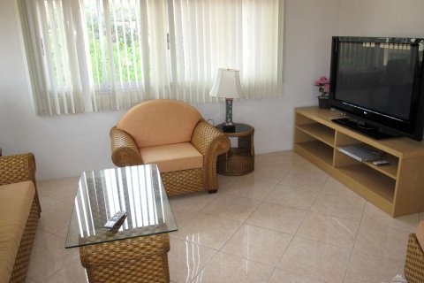 Condominio de 2 dormitorios en Pattaya, Tailandia № 242449 - foto 6