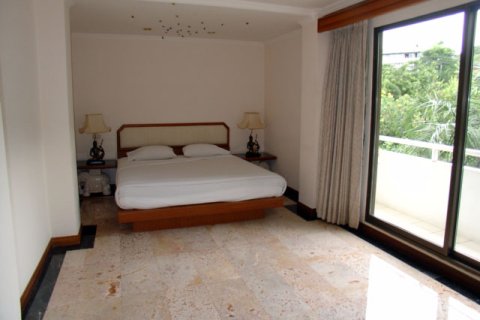 Condominio de 3 dormitorios en Pattaya, Tailandia № 242130 - foto 12