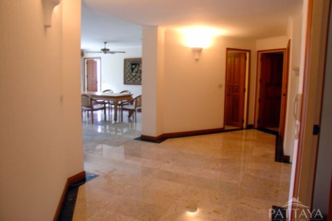 Condominio de 3 dormitorios en Pattaya, Tailandia № 242130 - foto 13