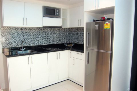 Condo in Pattaya, Thailand, 1 bedroom  № 242703 - photo 2