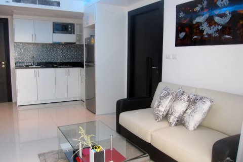 Condo in Pattaya, Thailand, 1 bedroom  № 242703 - photo 5