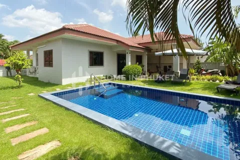 House in Rawai, Thailand 3 bedrooms № 244961