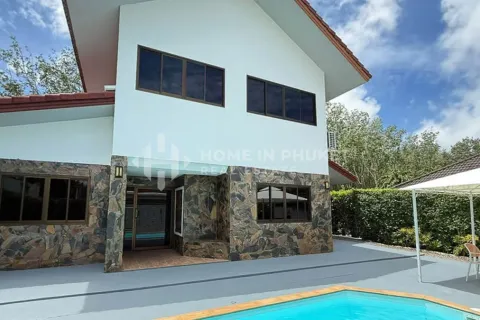 House in Phuket, Thailand 4 bedrooms № 244965