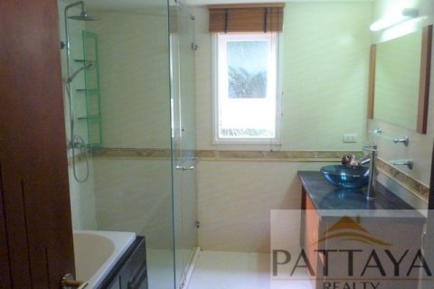 Condominio de 2 dormitorios en Pattaya, Tailandia № 242375 - foto 10