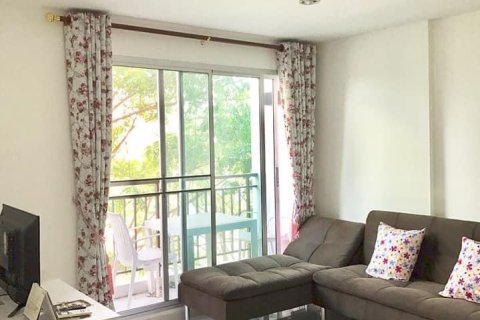 Condominio de 2 dormitorios en Pattaya, Tailandia № 242543 - foto 2