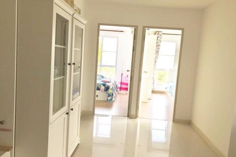 Condominio de 2 dormitorios en Pattaya, Tailandia № 242543 - foto 9
