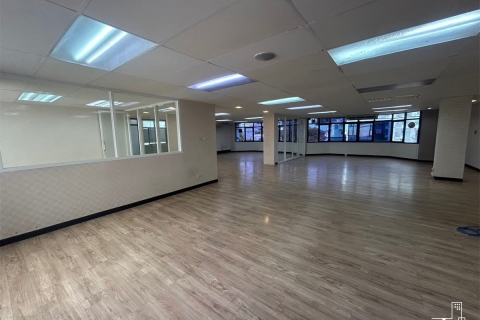 Office in Bangkok, Thailand 182 sq.m. № 249942 - photo 4