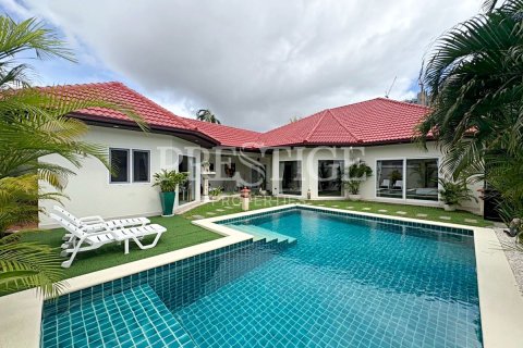 Haus in Pattaya, Thailand 3 Schlafzimmer № 241661