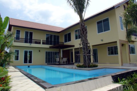 Haus in Pattaya, Thailand 4 Schlafzimmer № 243070