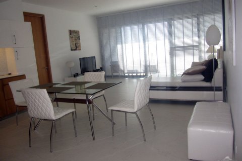 Condominio de 2 dormitorios en Pattaya, Tailandia № 242729 - foto 7