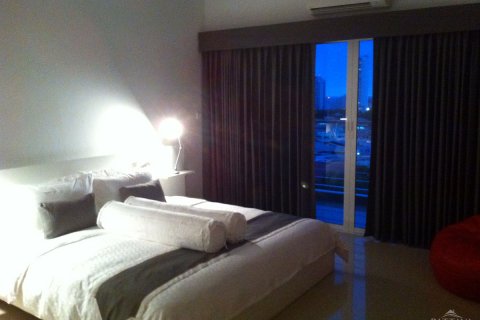 Condominio de 1 dormitorio en Pattaya, Tailandia № 242210 - foto 5