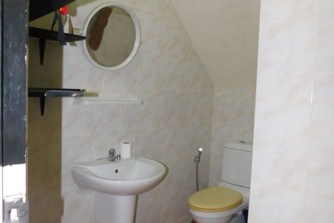 Casa de 9 dormitorios en Pattaya, Tailandia № 243158 - foto 15