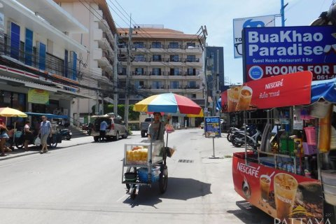 Casa de 9 dormitorios en Pattaya, Tailandia № 243158 - foto 10