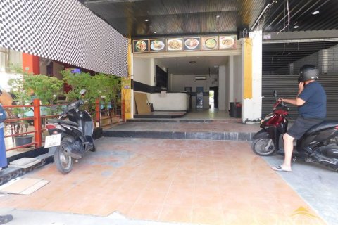 Casa de 9 dormitorios en Pattaya, Tailandia № 243158 - foto 8