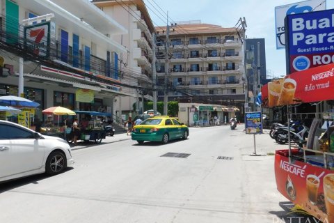 Casa de 9 dormitorios en Pattaya, Tailandia № 243158 - foto 11