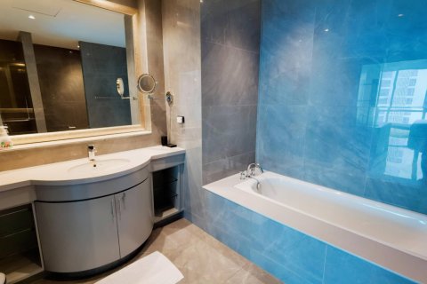 Condo in Bangkok, Thailand, 2 bedrooms № 250978 - photo 10