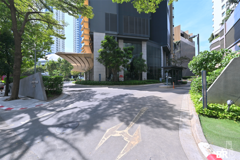 Condo in Bangkok, Thailand, 2 bedrooms  № 187733 - photo 2