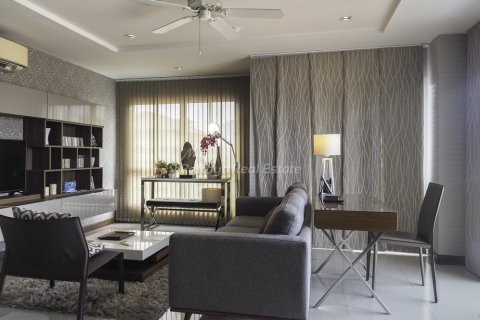 Condominio de 1 dormitorio en Bang Lamung, Tailandia № 234237 - foto 2