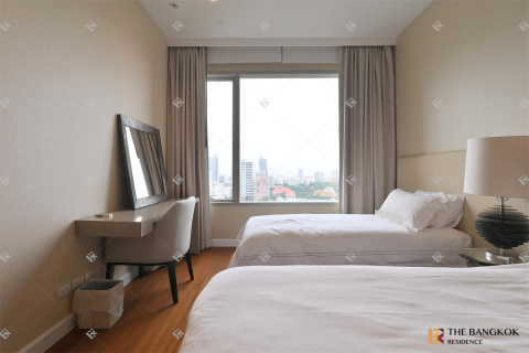 Condo in Bangkok, Thailand, 2 bedrooms № 254923 - photo 9