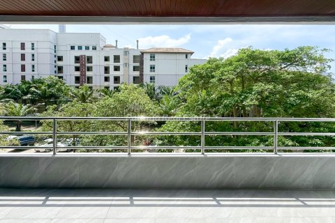 Condominio de 2 dormitorios en Bang Lamung, Tailandia № 241547 - foto 13