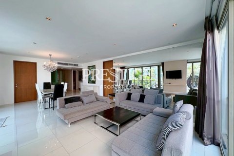 Condo in Pattaya, Thailand, 3 bedrooms № 250169
