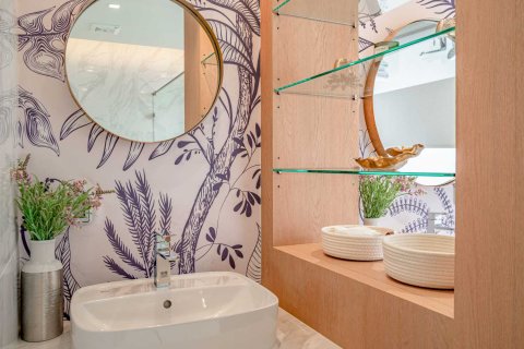 Casa de 3 dormitorios en Bang Tao, Tailandia № 120785 - foto 18