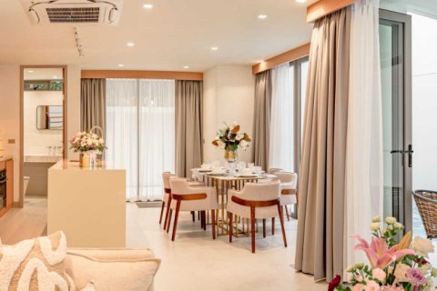Casa de 3 dormitorios en Bang Tao, Tailandia № 120785 - foto 5