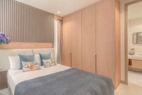 Casa de 3 dormitorios en Bang Tao, Tailandia № 120785 - foto 19