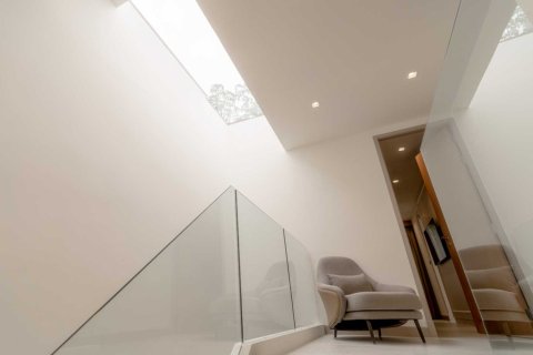 Casa de 3 dormitorios en Bang Tao, Tailandia № 120785 - foto 8