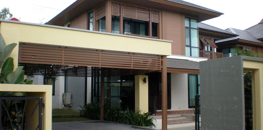 Casa de 3 dormitorios en Pattaya, Tailandia № 243353