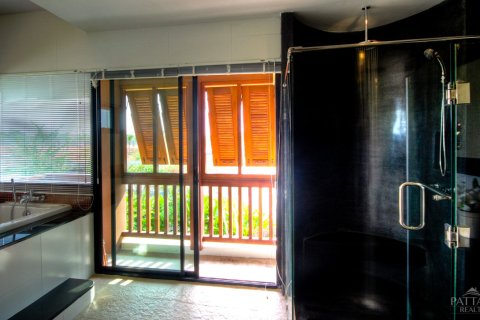 Casa de 3 dormitorios en Pattaya, Tailandia № 243353 - foto 5
