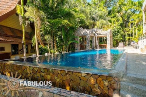 Villa in Kathu, Thailand 4 bedrooms № 244943