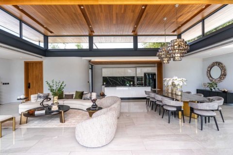 Haus in Bang Tao, Thailand 4 Schlafzimmer № 75454 - Foto 3