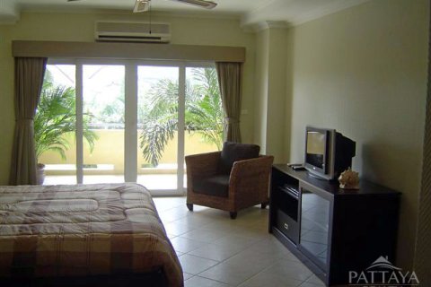 Condominio de 1 dormitorio en Jomtien Beach, Pattaya, Tailandia № 242136 - foto 2