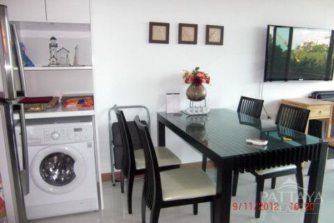 Condo in Pattaya, Thailand, 2 bedrooms № 242840 - photo 9