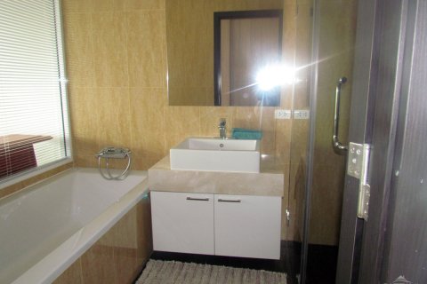 Condominio de 1 dormitorio en Pattaya, Tailandia № 242185 - foto 5
