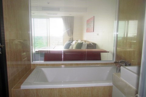 Condominio de 1 dormitorio en Pattaya, Tailandia № 242185 - foto 8